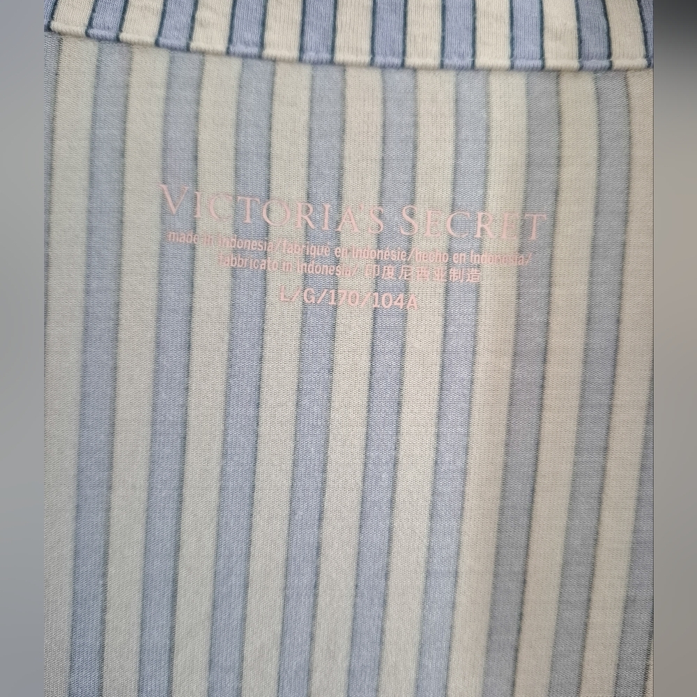 Super Soft Striped Lounge Top - Picture 2 of 4